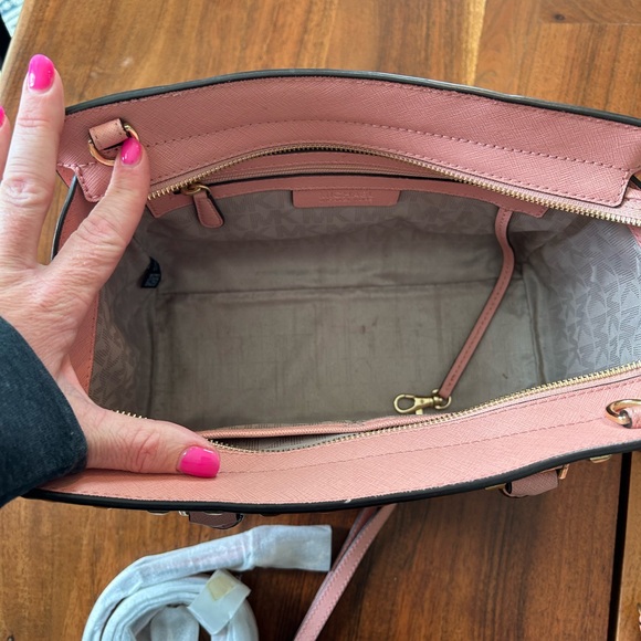 Michael Kors Blush Pink Satchel with Gold Studs with wallet - Picture 6 of 7